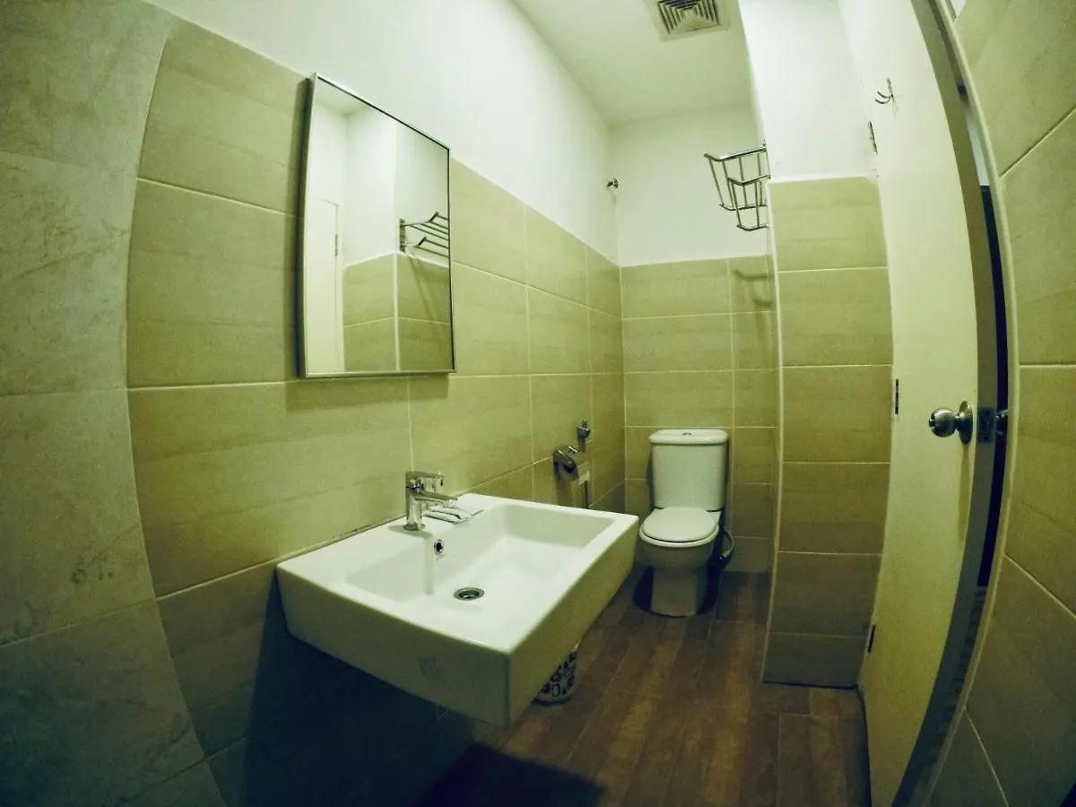 Hotel Zamburger Second Link Τζόχορ Μπάχρου